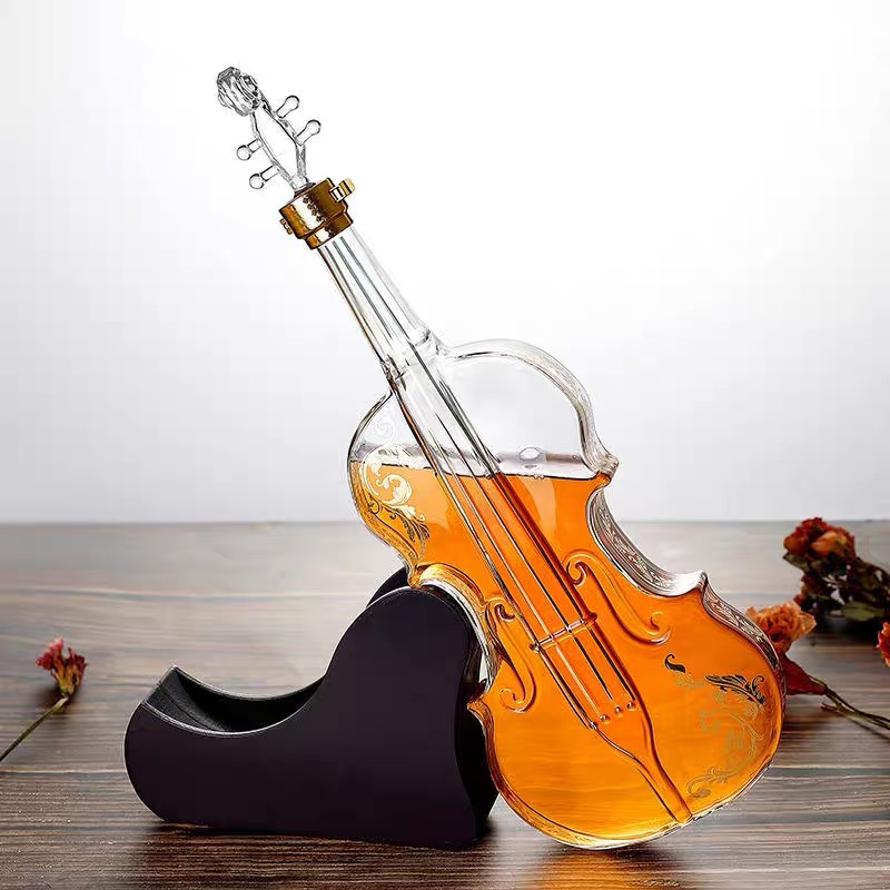 Creative New Year Gift Valentine's Day Gift Unique Violin Whiskey Bottle Wine Decanter Gift Set with Wooden Base