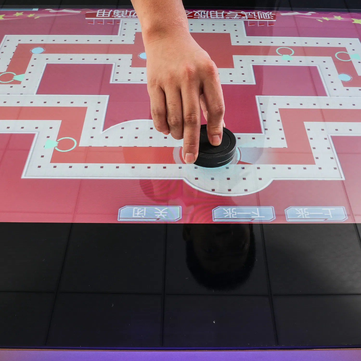 Multi-Panel Interactive Indoor LED Display for Classroom Collaboration