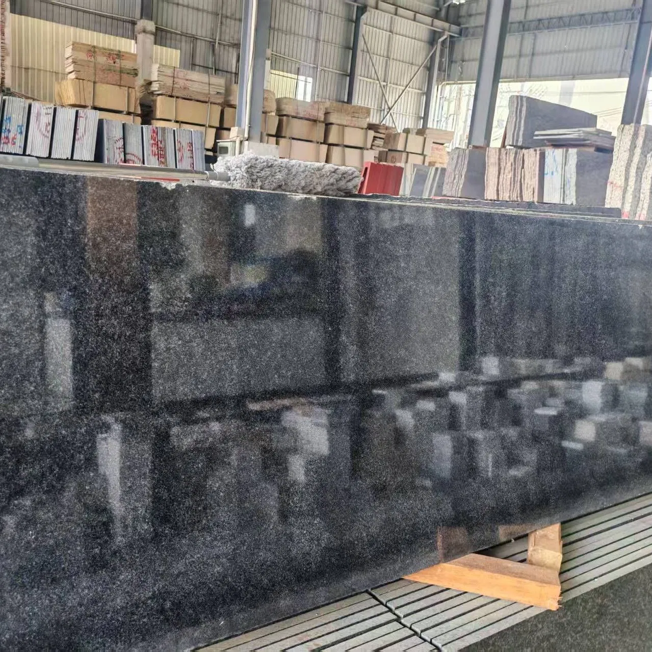 Cambodia Sesame Black Granite Slab/Tiles/Flooring Tile/Treade/Staris /Garden Paving