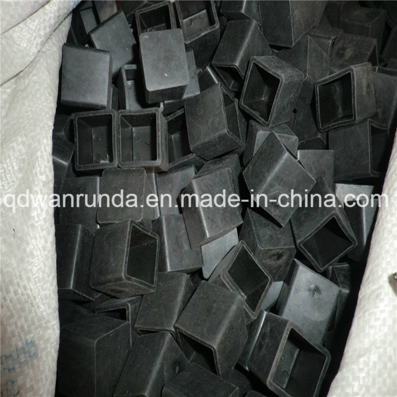 Plastic Plug Use to Protect Tube Ends