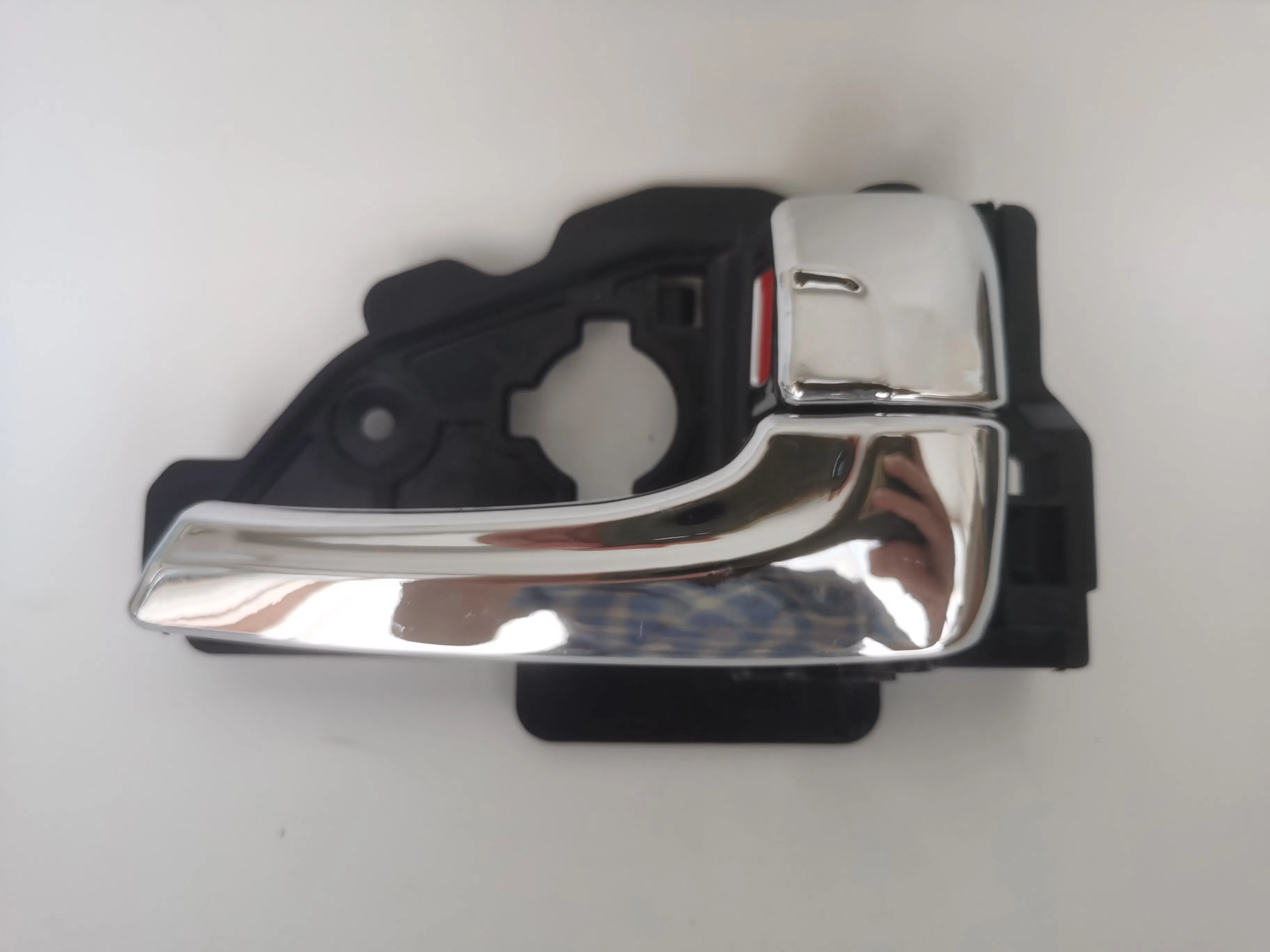 Внутренняя ручка двери для HYUNDAI TUCSON IX35 (82620-2S010)