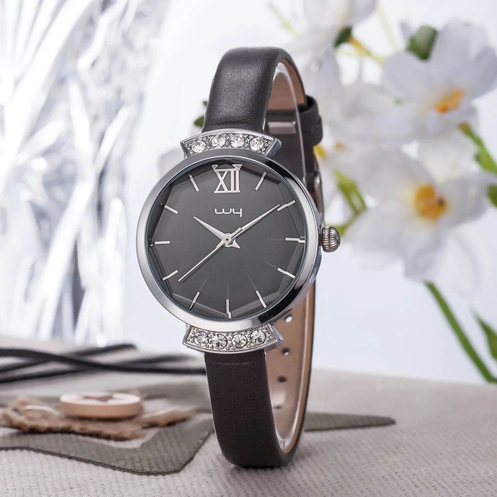 Elegant Rhinestone Round Dial Ultra Thin Genuine Leather Watch Wy-076