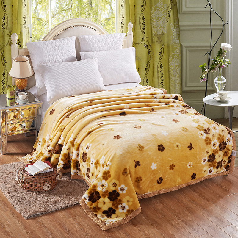 Customized Home Textile Deep Red Flannel Racheal Blanket Comfortable Double Coverlets Cozy Winter Bedding Bedroom Weighted Thickened Velvet Blanket