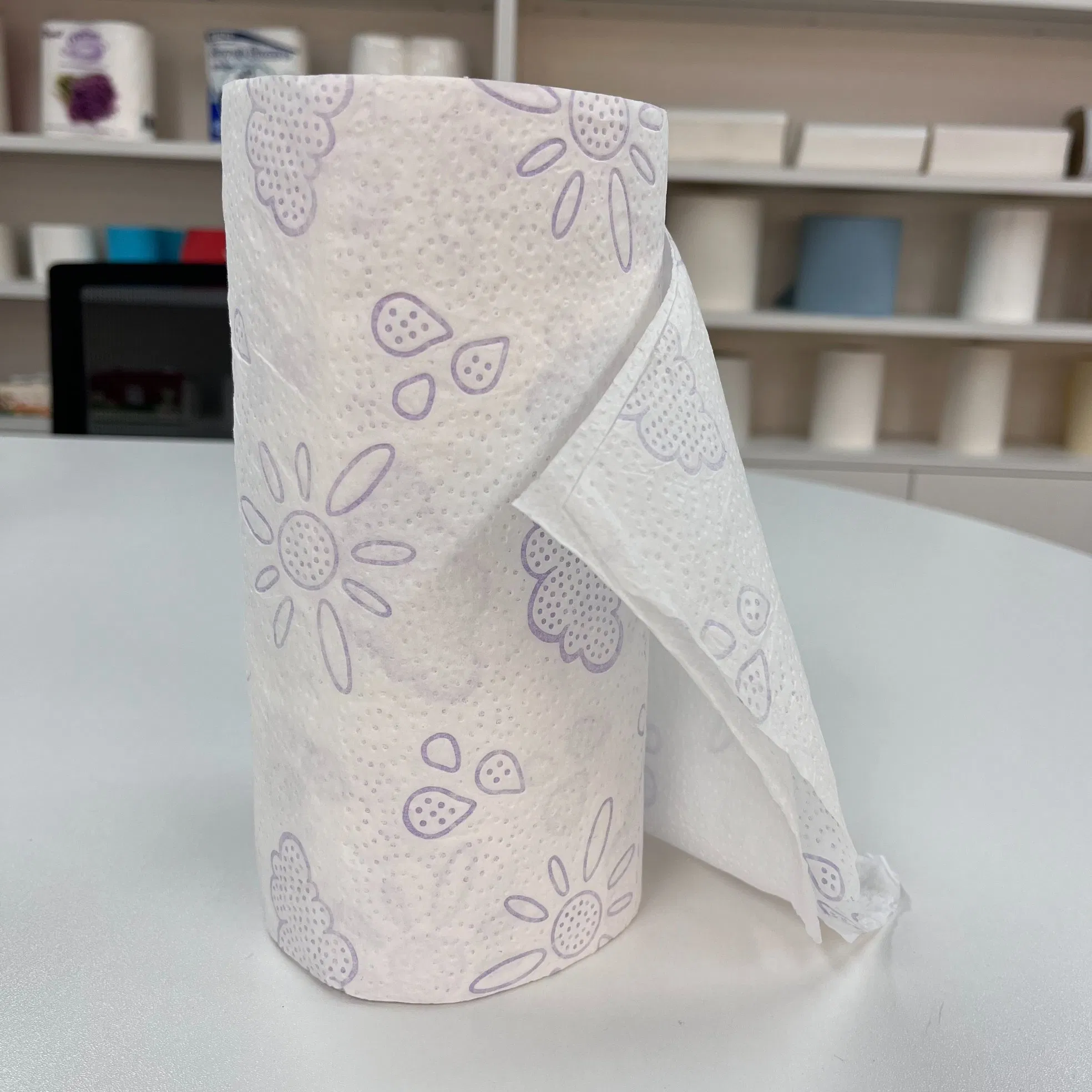 Hot Sale Eco-Friendly 2ply Disposable Less Quantity Wholesale Kitchen Roll Paper Towel Home