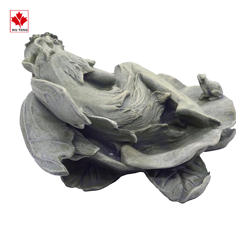 Скульптура Спящие ангелы на листьях лотоса для птиц