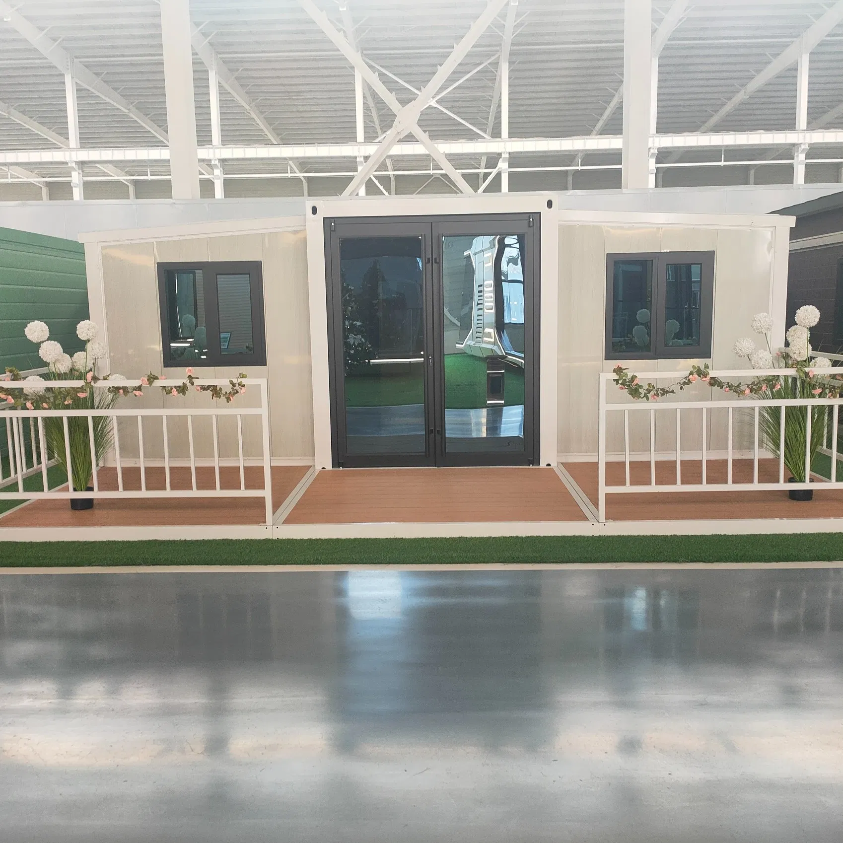 Luxury Modular Portable Container House for Modern Offices