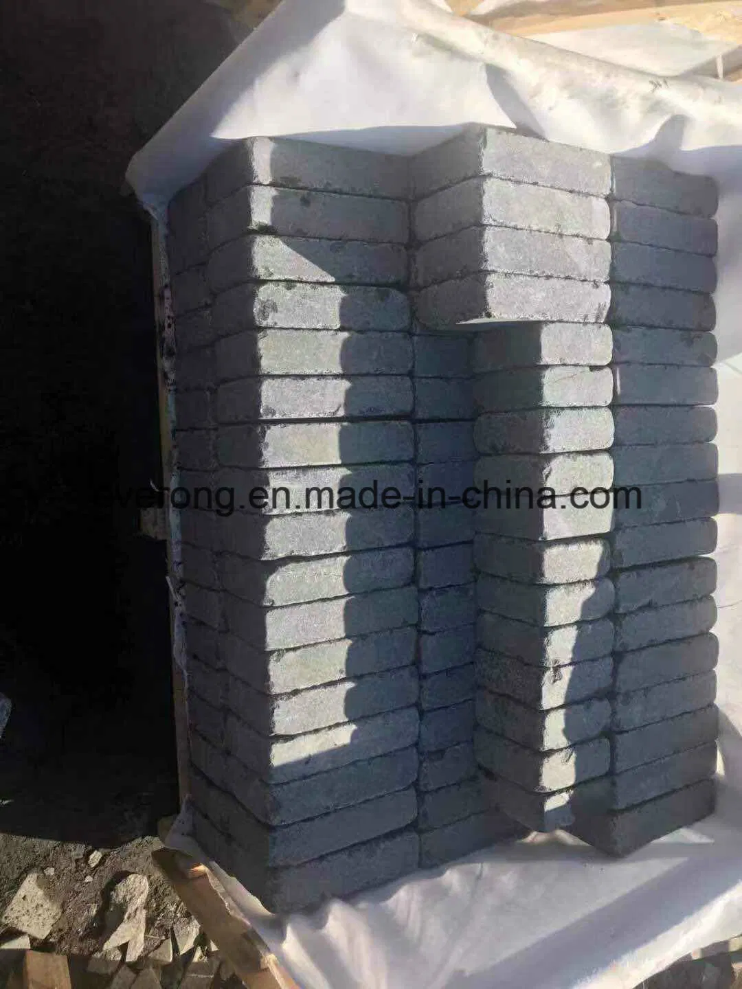 Cheap Cobble Pavers, Four Sides Tumbled Black Basalt Stone Paving for Driveway
