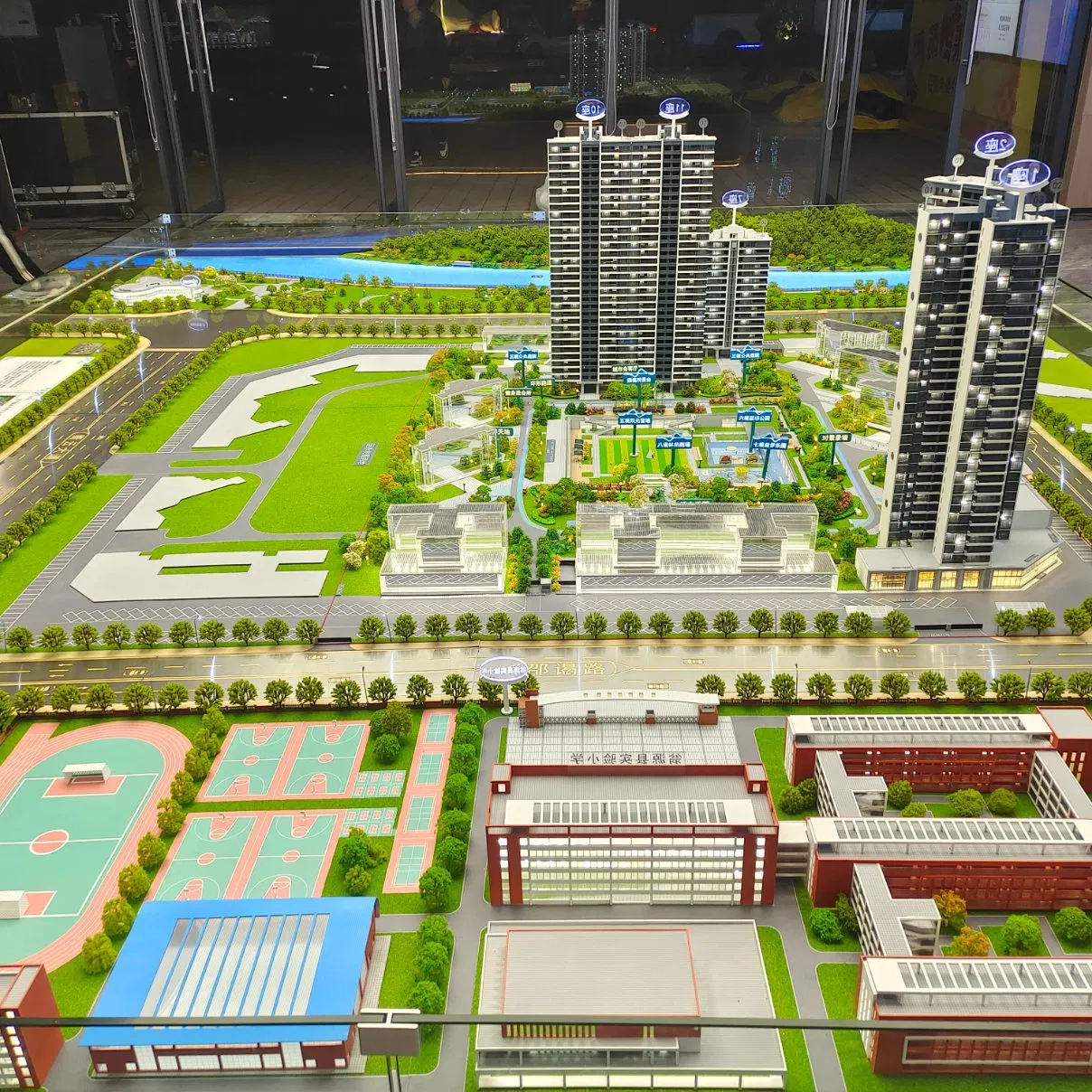 Modern 3D Customized Scale Model for Real Estate Display and Sales