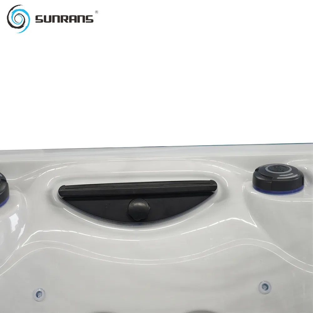 Гидромассажная ванна Sunrans на 6 человек