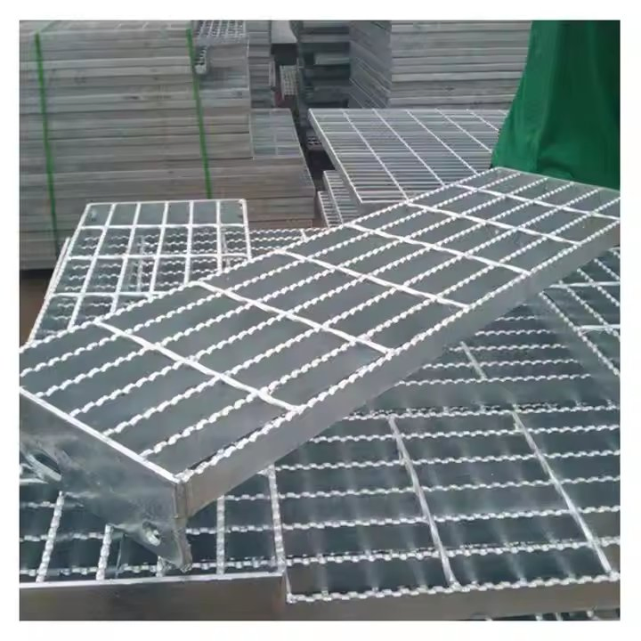 Galvanized Steel Grating Livestock Flooring Canal Cover Pedestrian Walkway