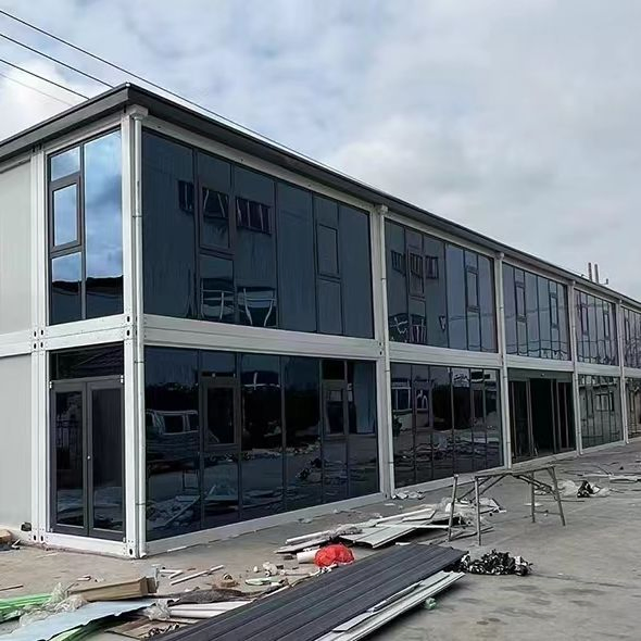 Customized Prefab 20FT/40FT Flat Pack Container House Glass Building for Staff Dormitory/Office/Hotel