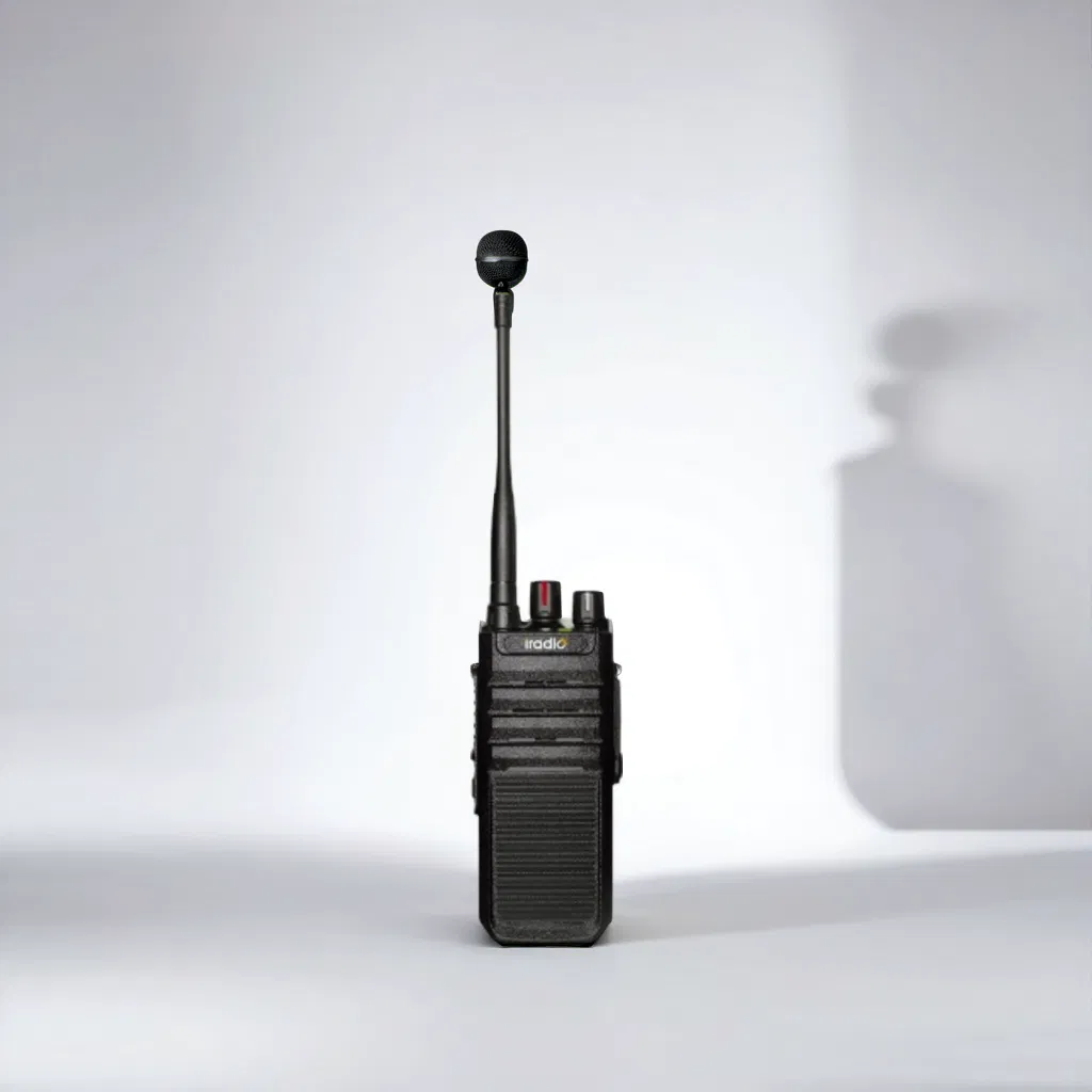 Digital Two Way Radio Dp550 with Voice Prompt and Emergency Alarm Feature