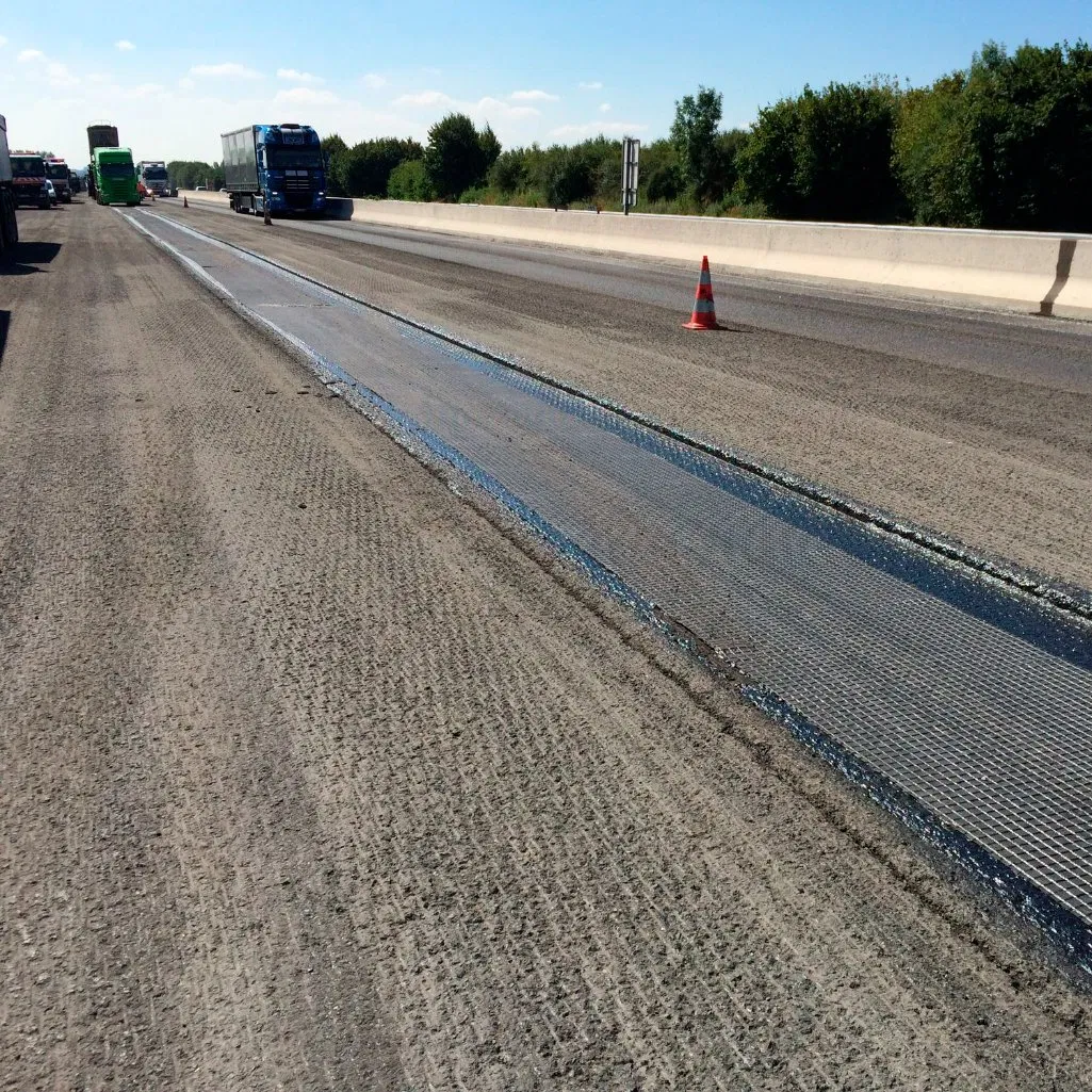 Biaxial Geogrid High Tensile Strengthfiberglass Geogrid Glass Fiber Geogrid Coated Bitumen Asphalt Fiberglass Geogrid Fiberglass Mesh Geogrid