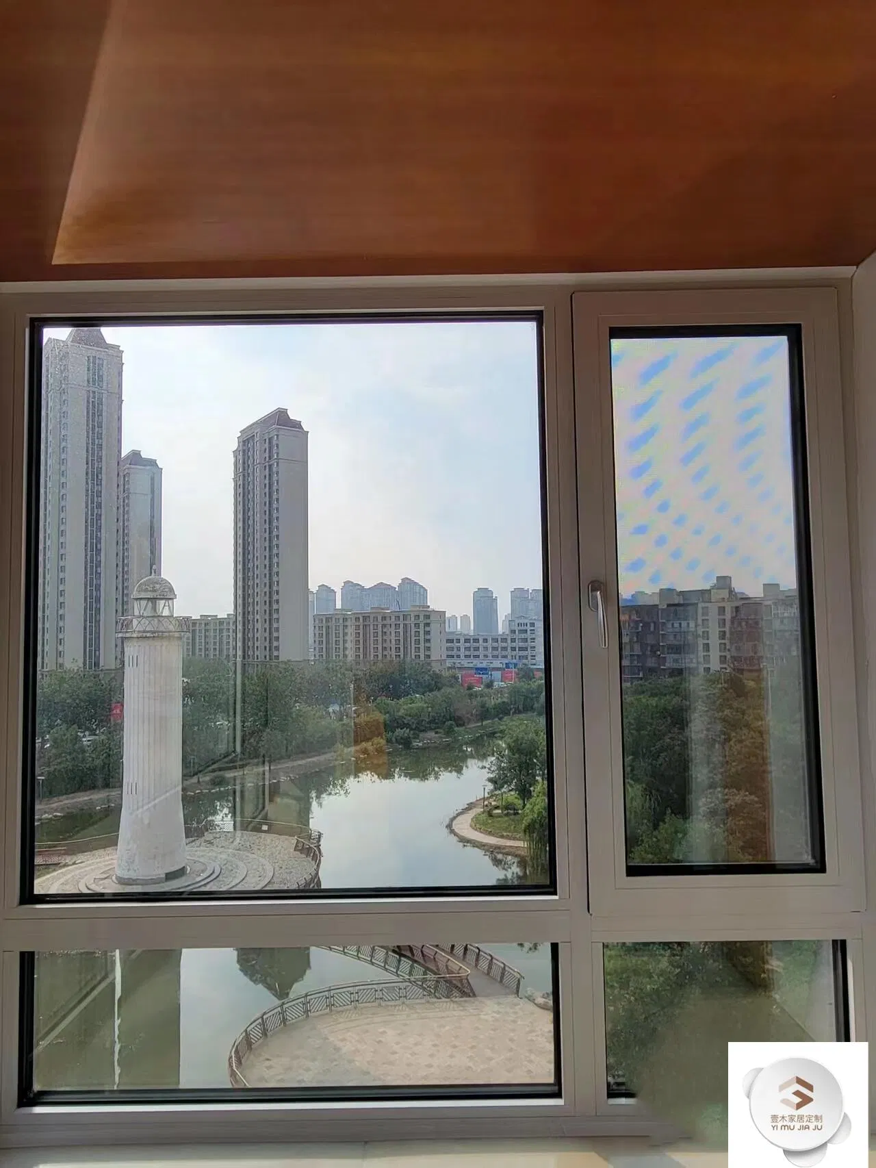 China Manufactuer Glass PVC UPVC Aluminum Invisible Screen Casement Sliding Window