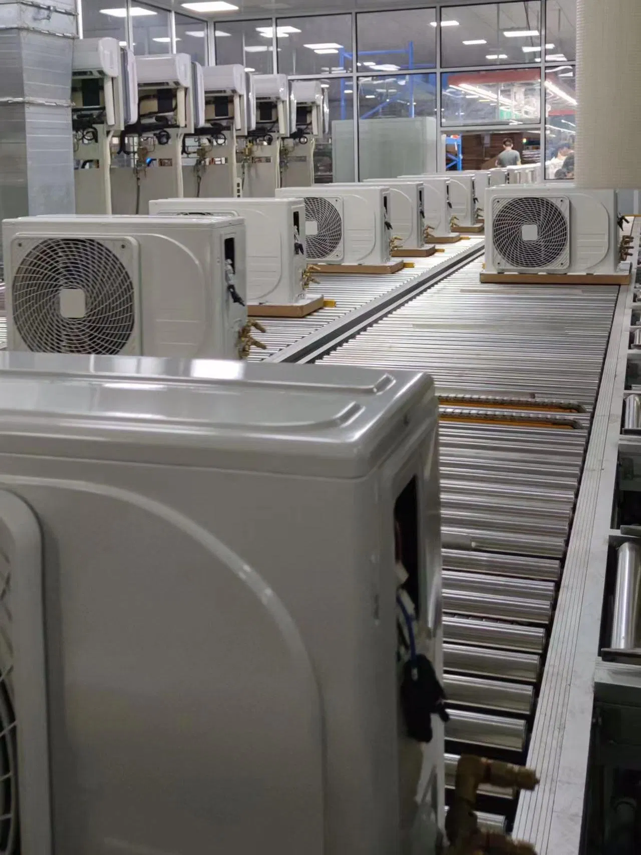 Солнечный кондиционер 12000 BTU на 48В, обогрев и охлаждение