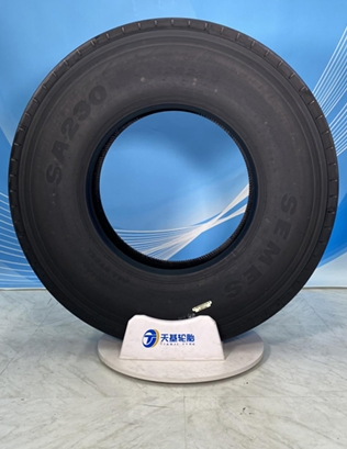 SA230 12R22.5 PR18 Semes Long TBR Truck & Bus Tire