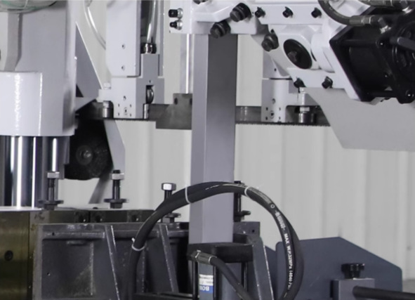 Станок ленточнопильный горизонтальный автоматический по металлу