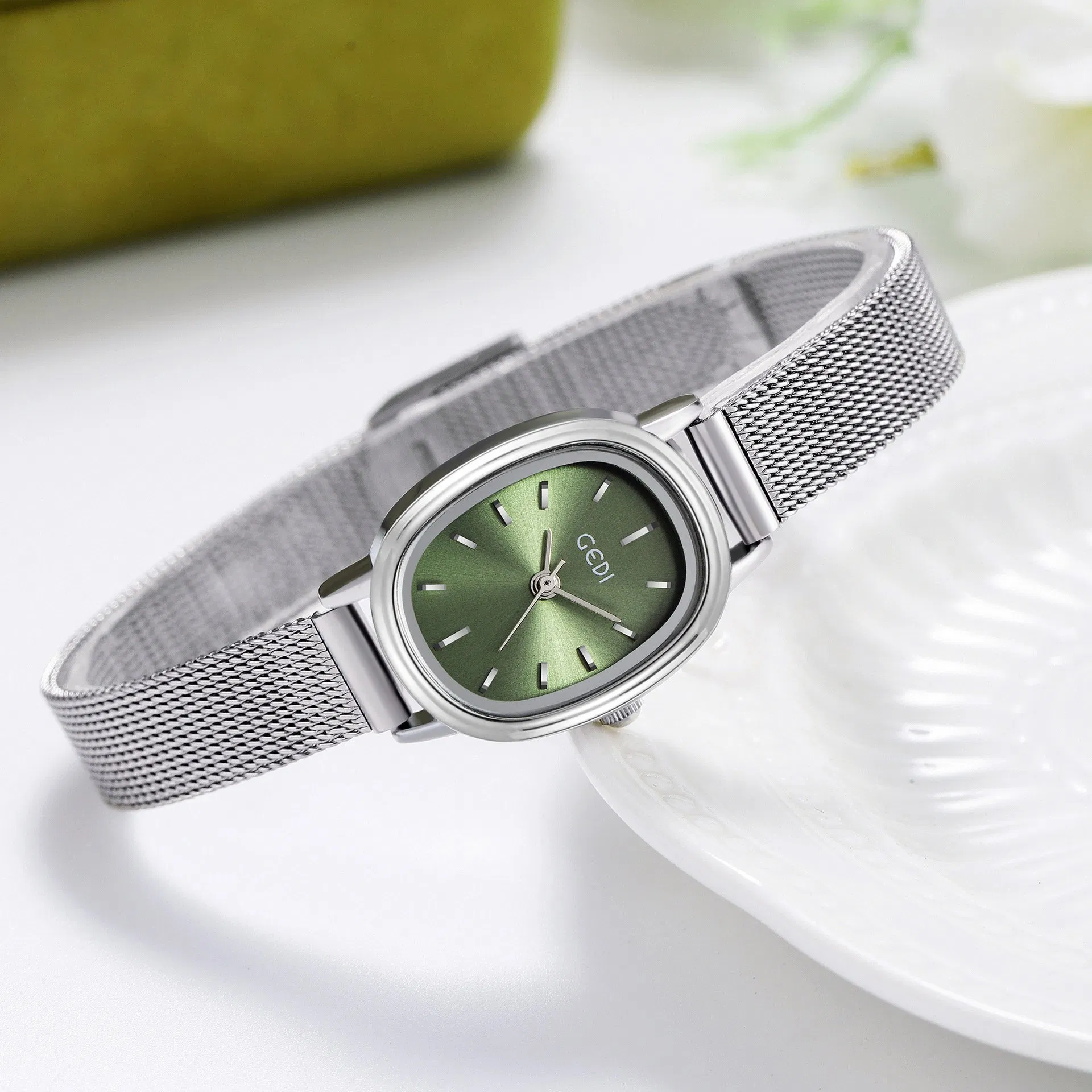Wholesale Oval Niche Premium Sense Simple Stainless Steel Women's Watch