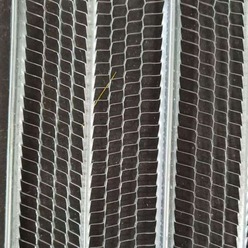 Spray 3/8" Height Galvanized 8 Opening Diamond Metal Rib Lath