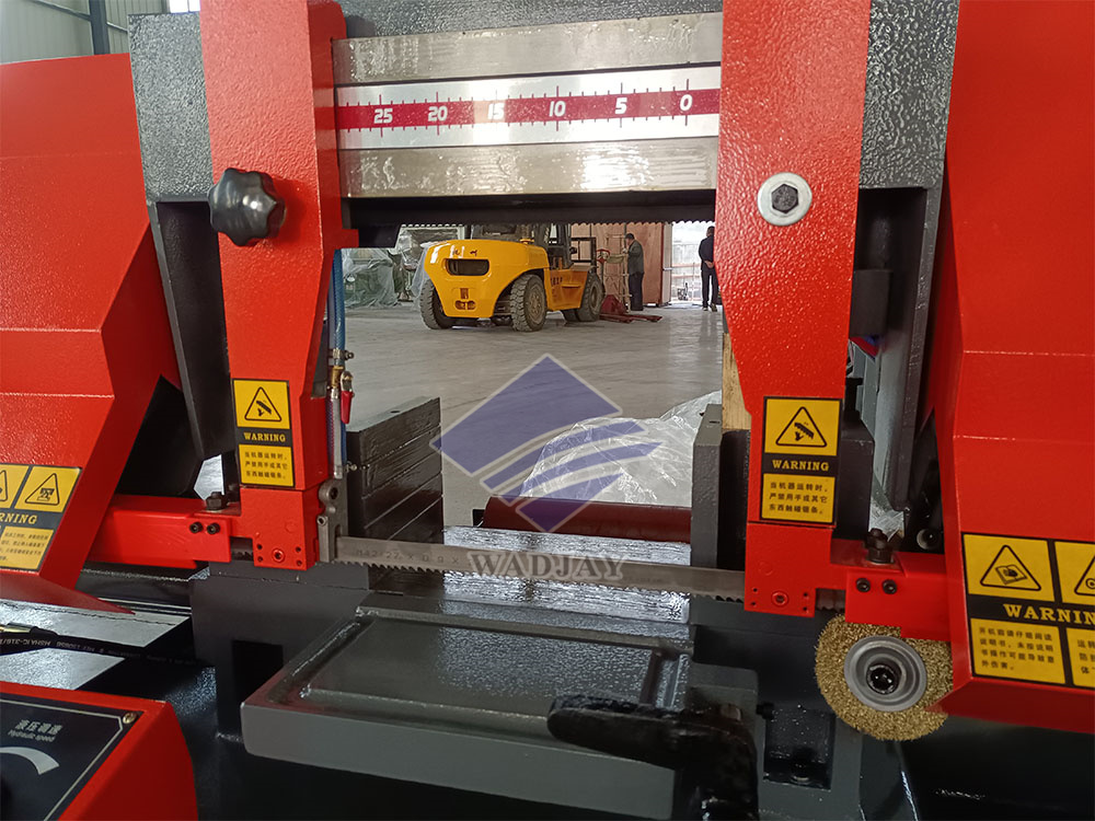 Ленточная пила по металлу горизонтальная GH4220