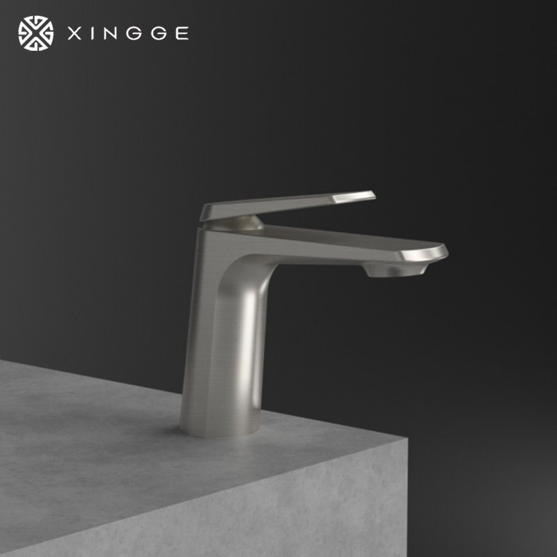 Elegant Rose Gold Bathroom Sink Faucet for Luxury Spaces