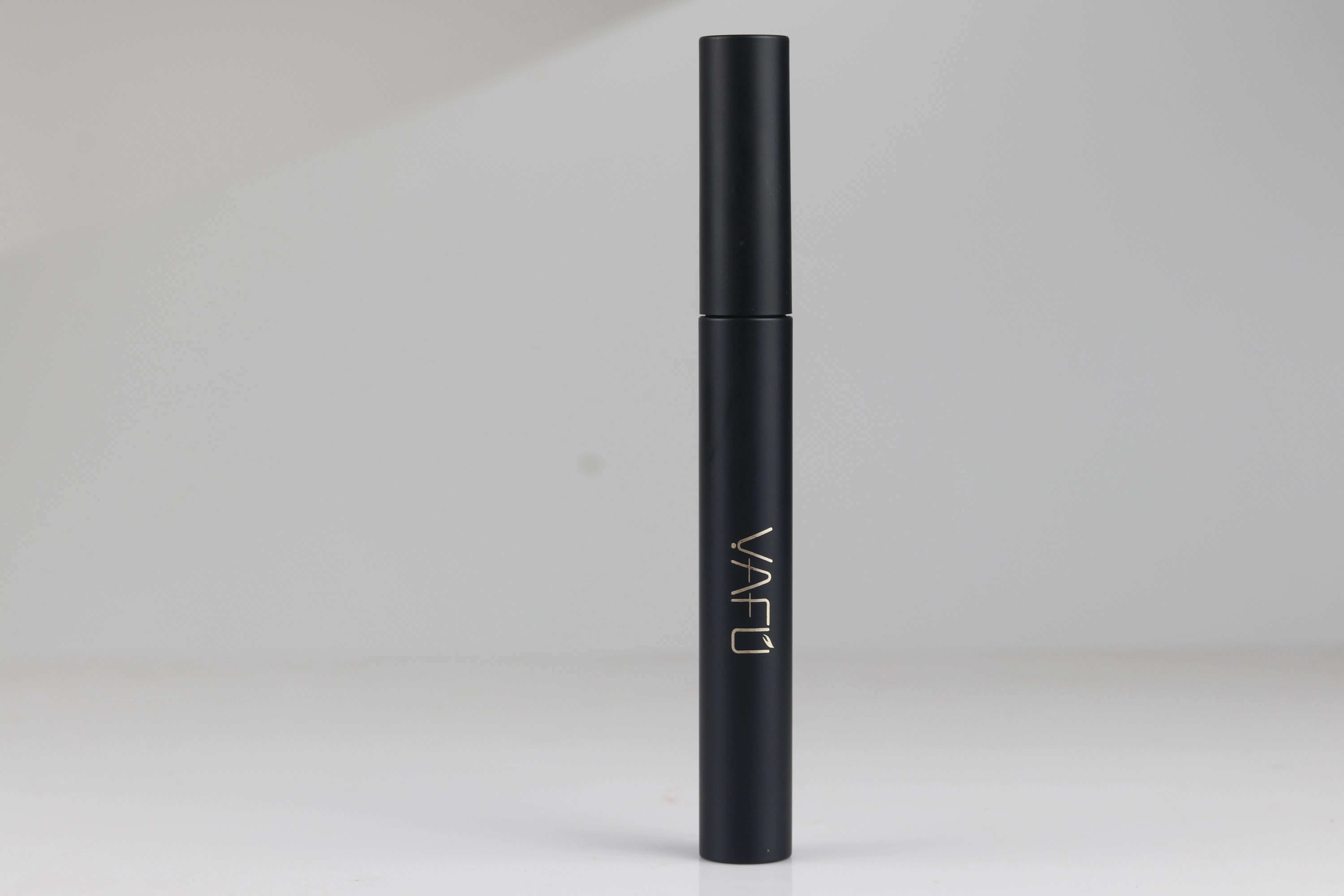Professional Quality Mascara for Custom Logo Makeup and Eye Lash Extensions