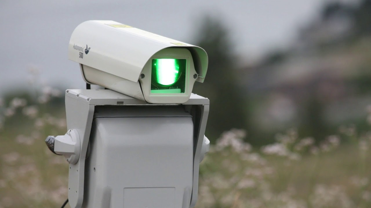 Outdoor IP65 Laser Bird Repeller Remote Control Lights with Googles for Power Station