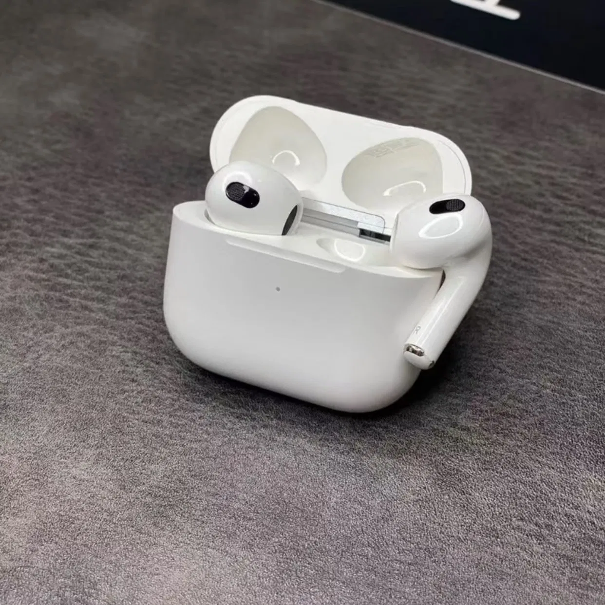 a IR P Ods 3 Wireless Earphone Bluetooth Earbuds for Computer