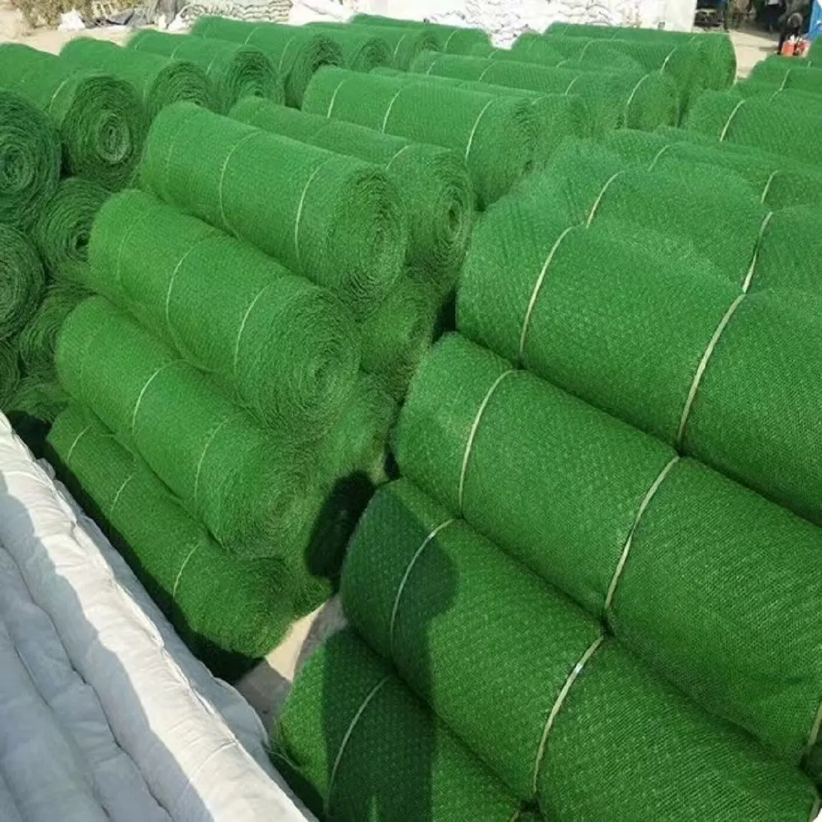 Premium Erosion Control Mat for Grass Growth and Soil Stability