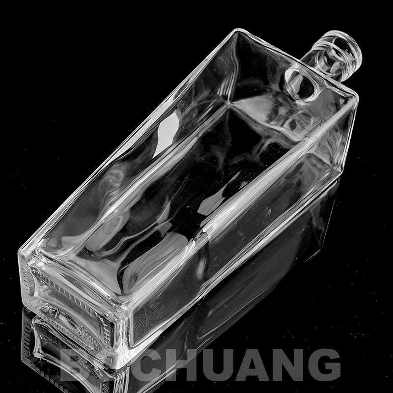 Premium 750ml Empty Glass Bottles for Distillery Whisky Brandy Vodka Tequila Gin Rum Supplies