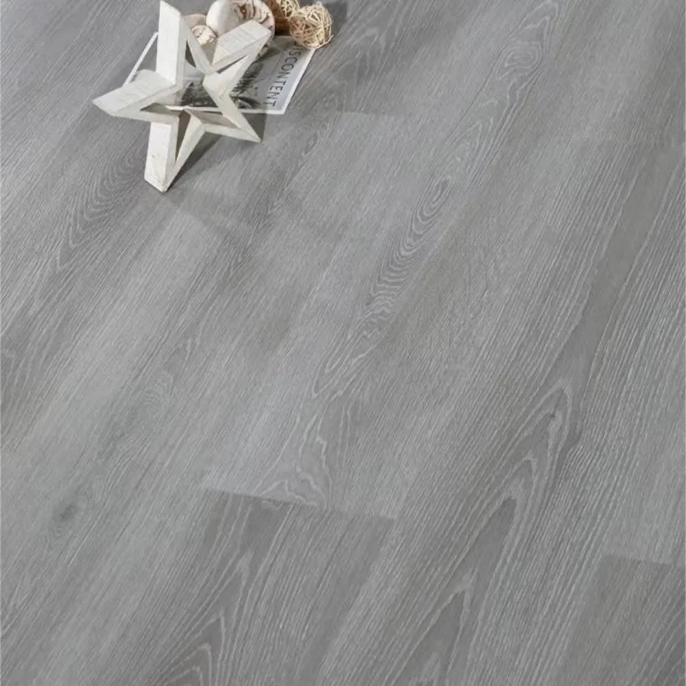 Ламинат высокоглянцевый с тиснением под ручную скобку 6.2 мм