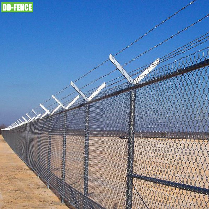 Wholesale Barbed Fence Welded Razor Barbed Wire Mesh Fence 3D Bending Airport Fence