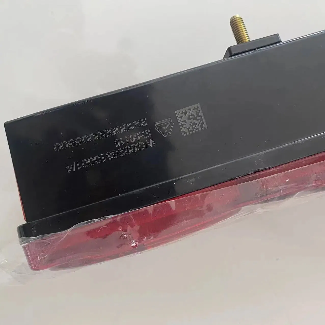 Sinotruk HOWO Truck Parts Left Rear Combination Lamp WG9925810001