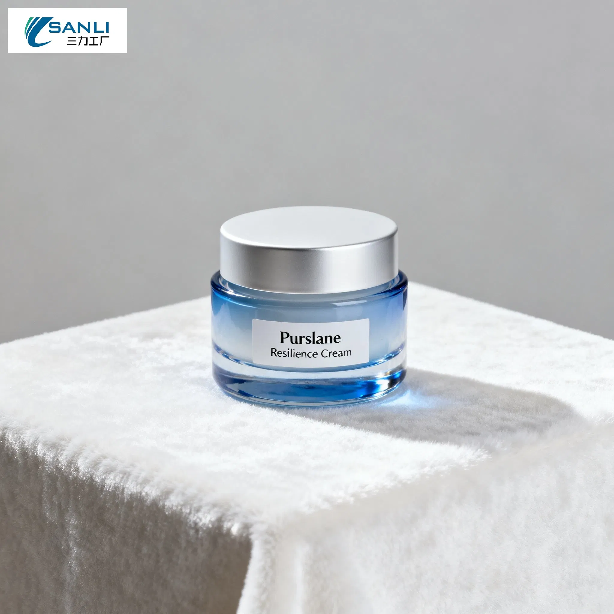 Korean Hydrating and Soothing Face Cream with Hydrating Oils and Portulaca Oleracea Extract for Dry Skin and Redness Relief