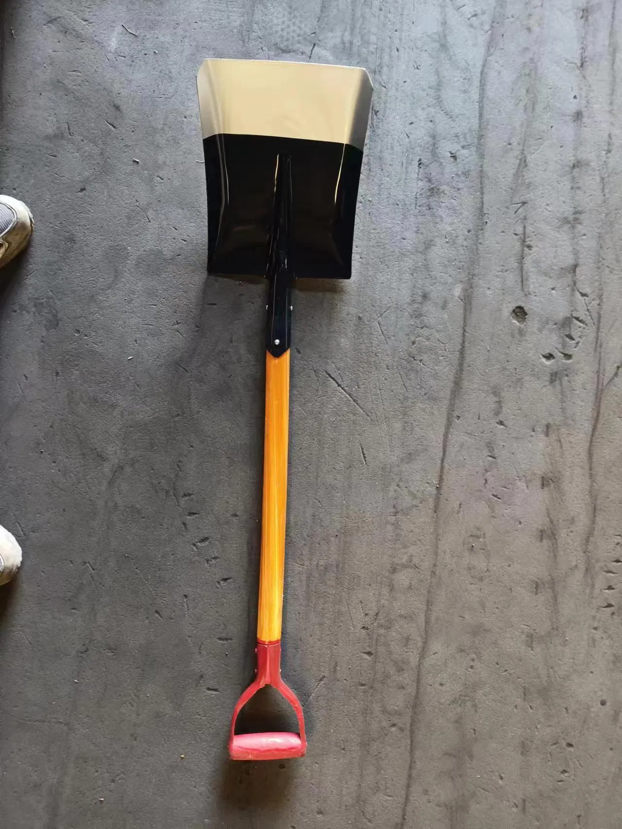 1.5kg S501 Spade/Shovel with Metal Handle