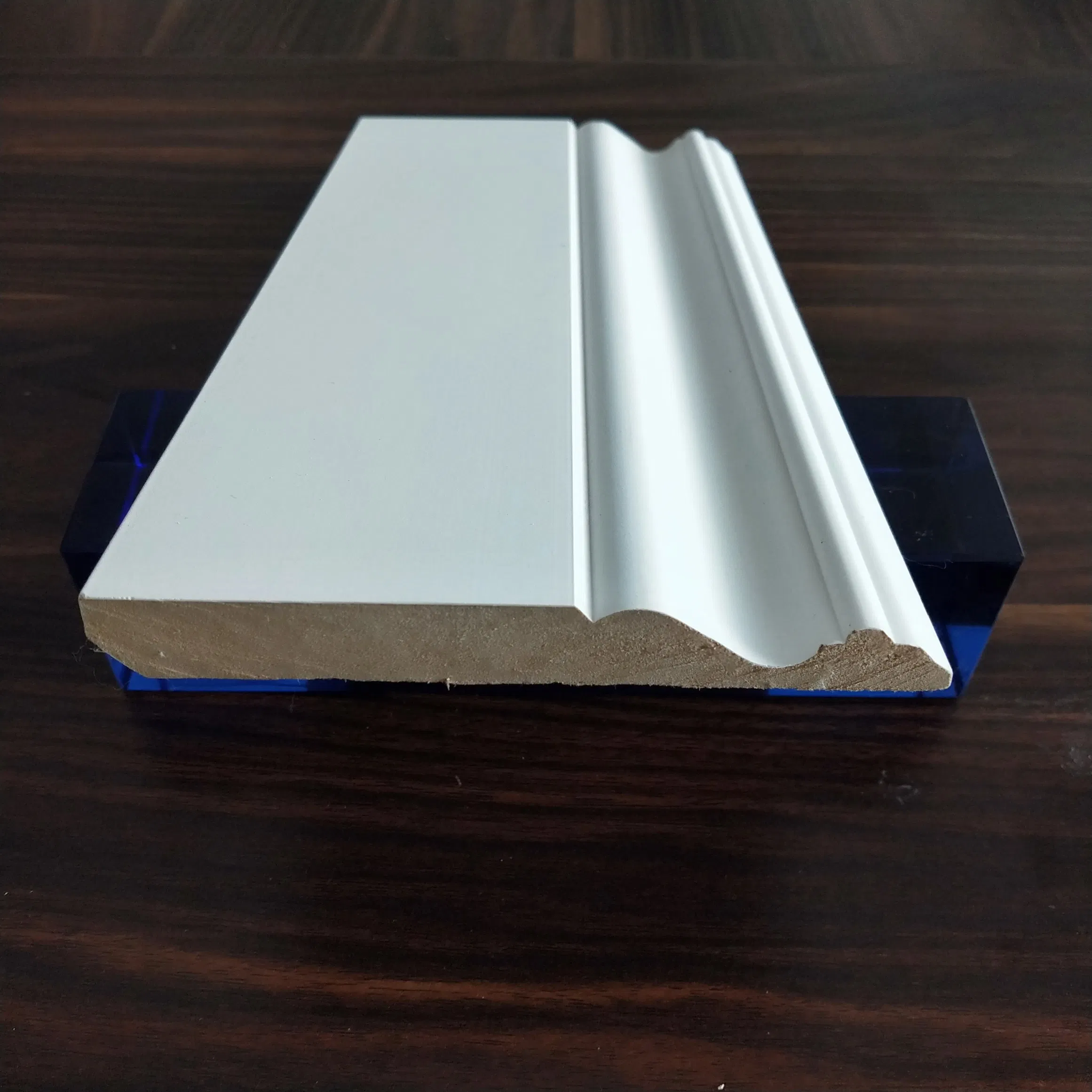 Indoor Decor Moulding Wooden Material Moulding and PS Material Skirting