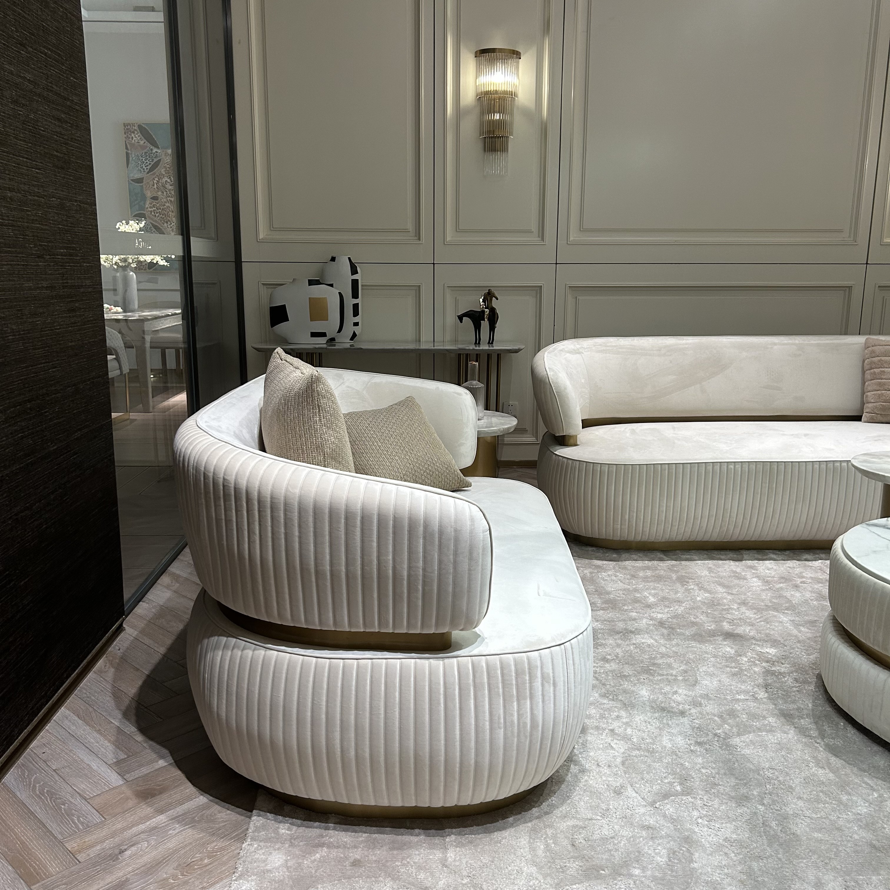 Мебель для гостиной итальянский стиль комплект