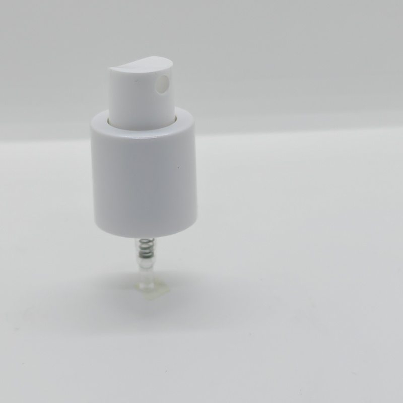 Распылитель тумана с регулируемым соплом и крышкой