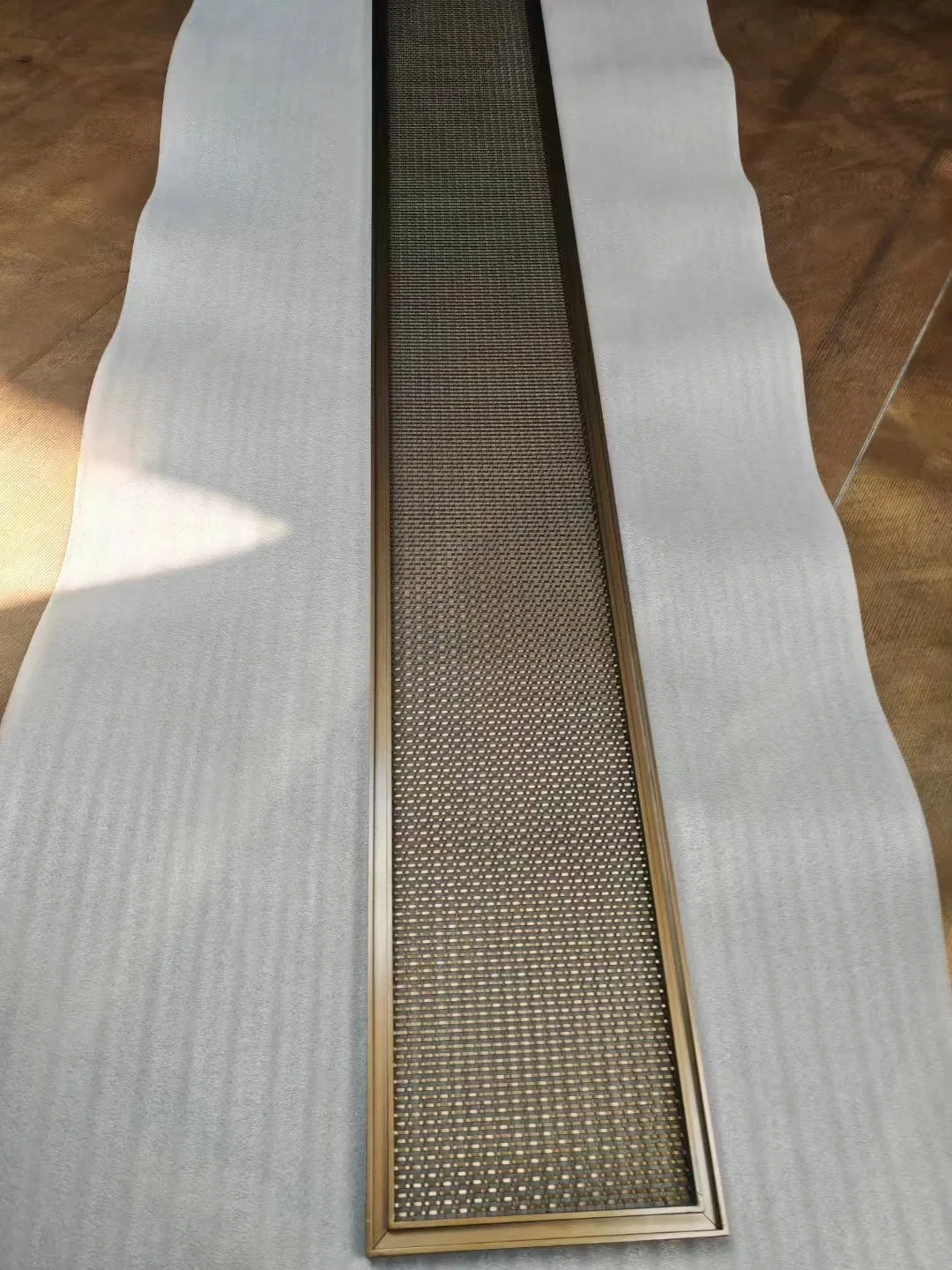 Made in China Stainless Steel Decorative Wire Mesh as Shade Screen