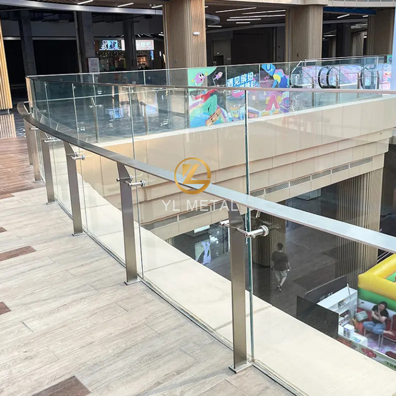 Y L Dealer Price Glass Post Stainless Balustrade Handrail Shopping Mall Railing