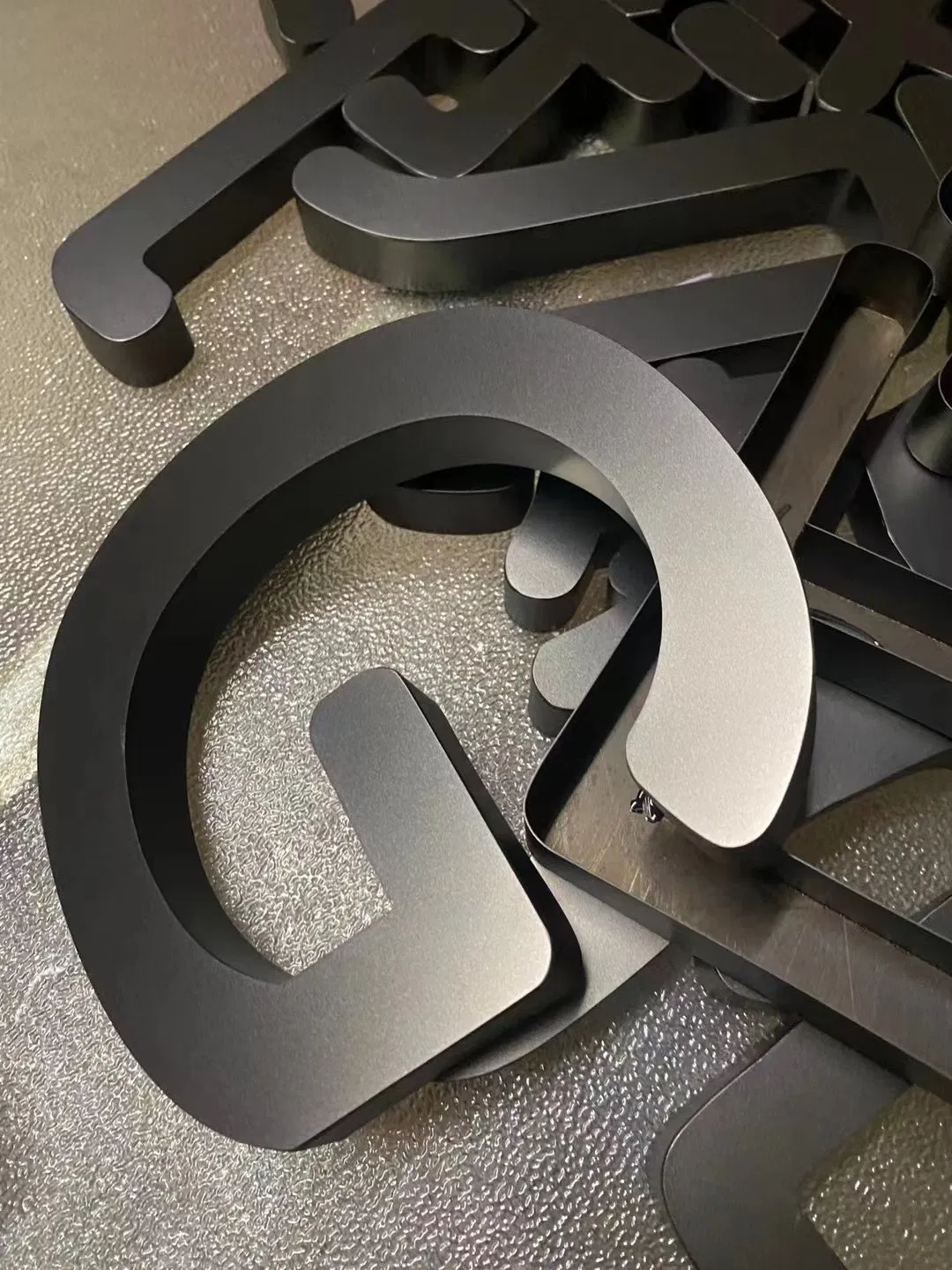 Small Solid Letters Custom 3D Stainless Steel Fabricated Gold Letters Logo for Wall Signs