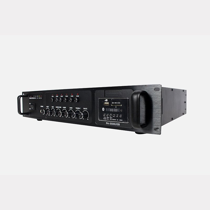 Усилитель мощности 2x800W с микрофонным входом