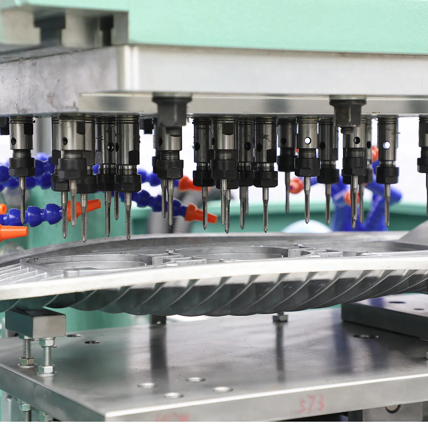 Customized Mulit Spindle Drilling Tapping Machine for LED Housings