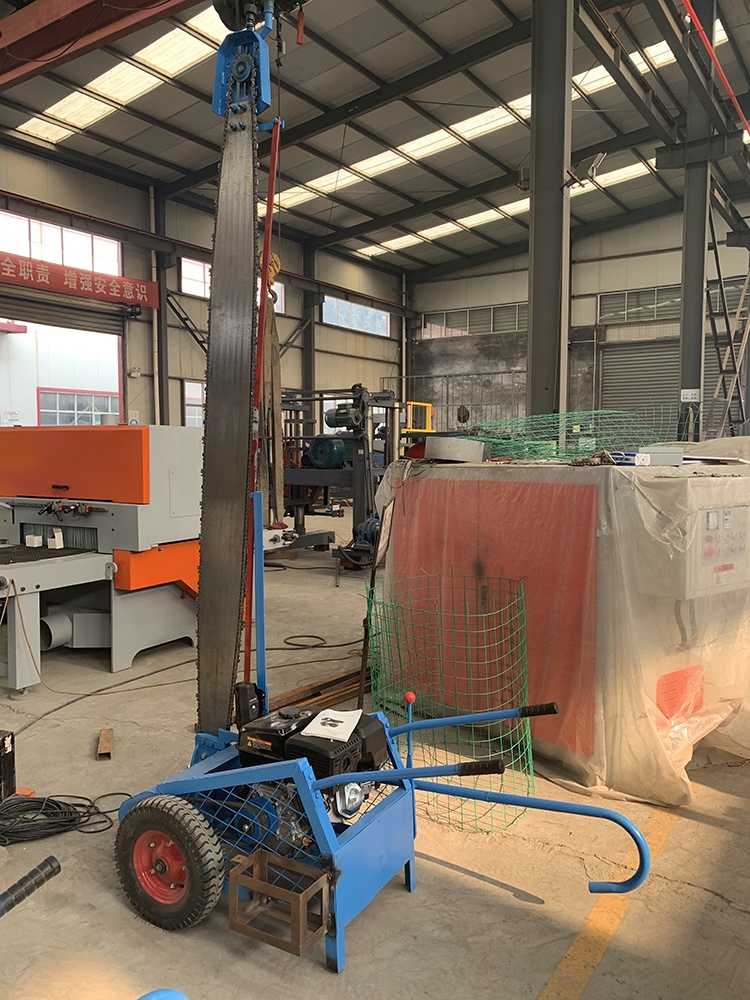 Ленточная пила по дереву вертикальная