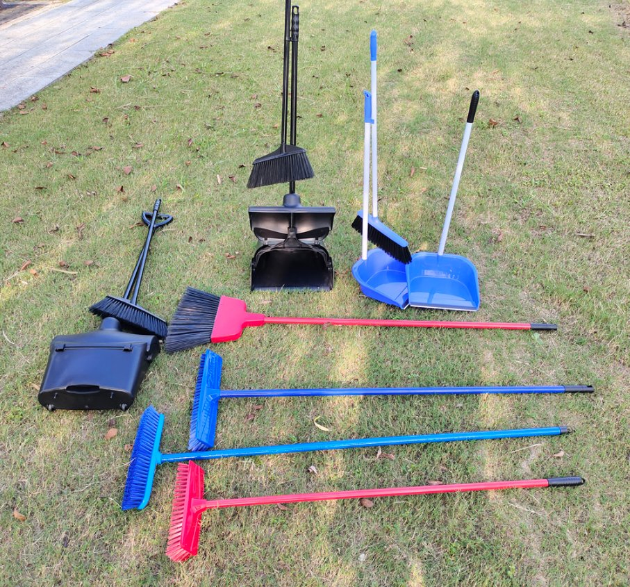 Upright Standing Home Floor Cleaning Sweeper with Long Handle PP Material Broom and Dustpan Set