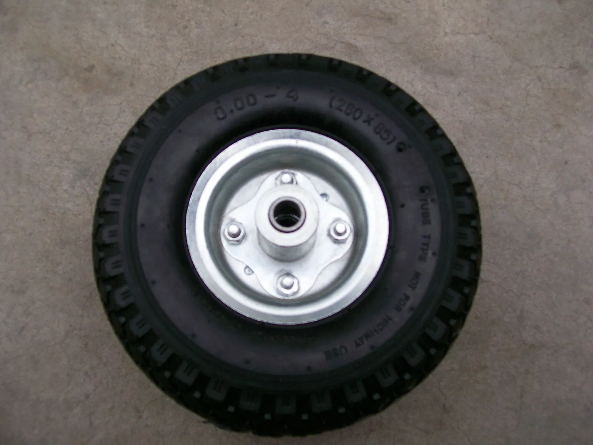 Made in China Metal Rim Puncture Proof PU Foam Rubber Wheel