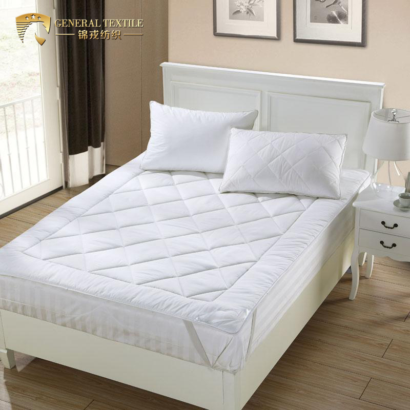 White Color Fitted Quilted Waterproof Mattress Protector (JRD609)
