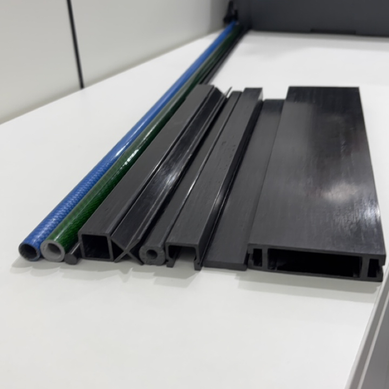 Pultruded Carbon Fiber Square Outside Round Inside Tubes