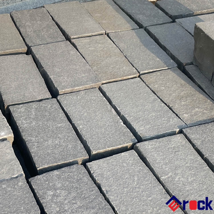 Low Price Anti-Slip Flamed Finish Black Grey Basalt for Outdoor Paving Stone