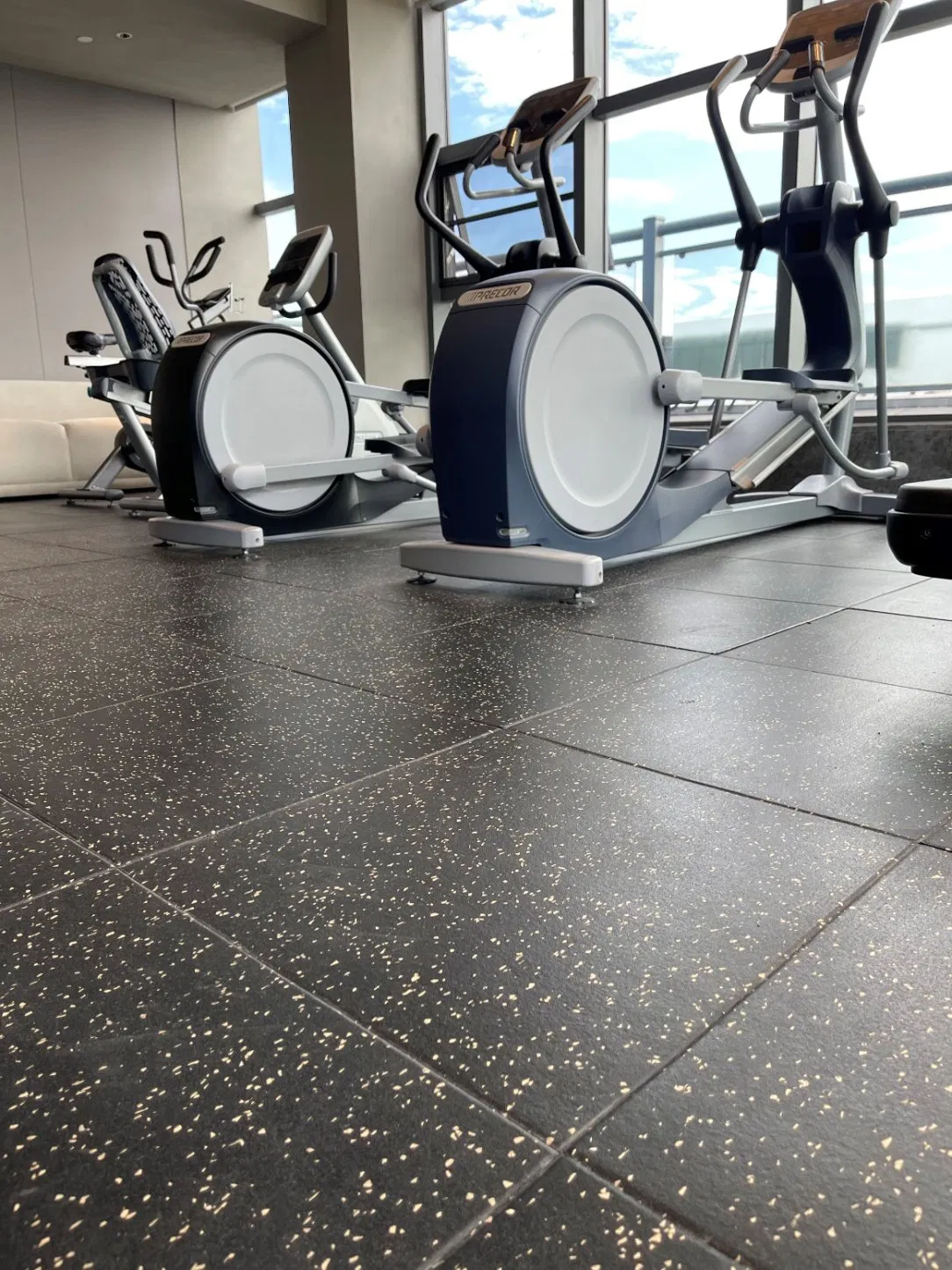 Four Seasons, Ritz-Carlton, Westin 5-Star Luxury Hotel Commercial High-End Gym Rubber Flooring